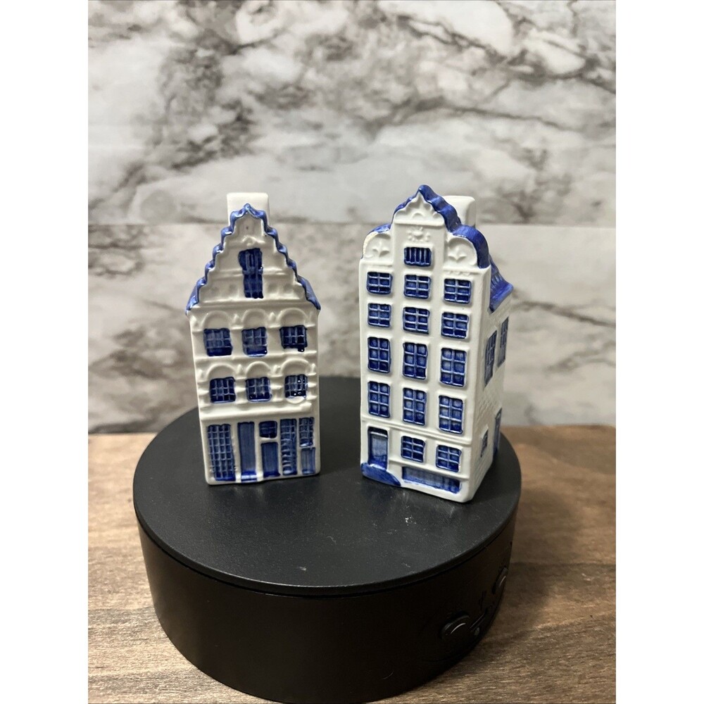 Royal Delft Dutch Houses Salt & Pepper Shakers Porcelain Blue & White